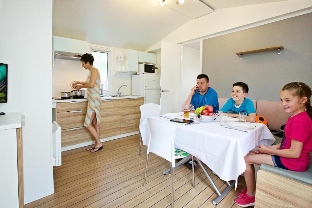 Hungarospa Thermal Camping Mobilhaz Hajduszoboszlo Ngoại thất bức ảnh