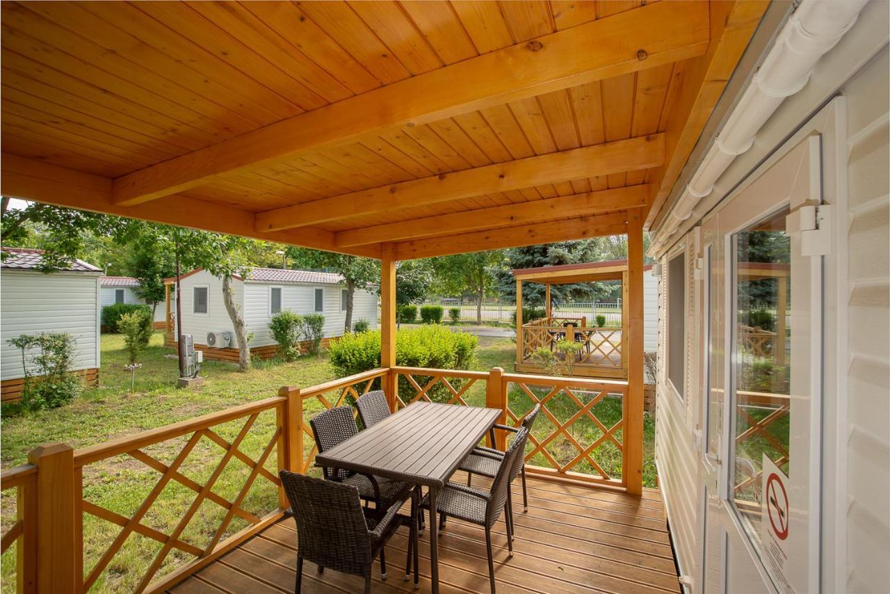 Hungarospa Thermal Camping Mobilhaz Hajduszoboszlo Ngoại thất bức ảnh